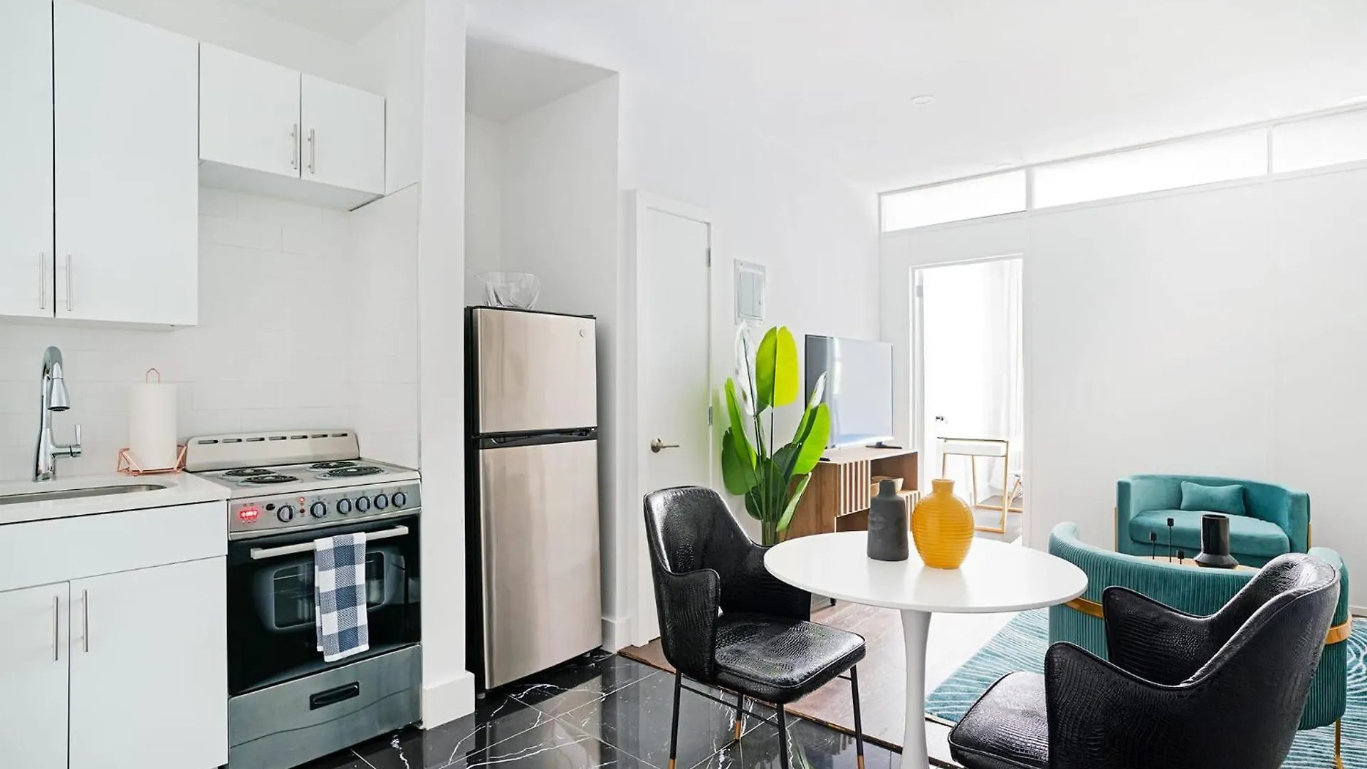 444-4F Newly Renovated 1Br In Midtown West Apartment New York