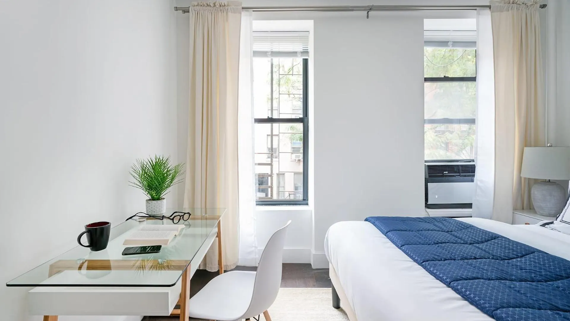 444-4F Newly Renovated 1Br In Midtown West Apartment New York
